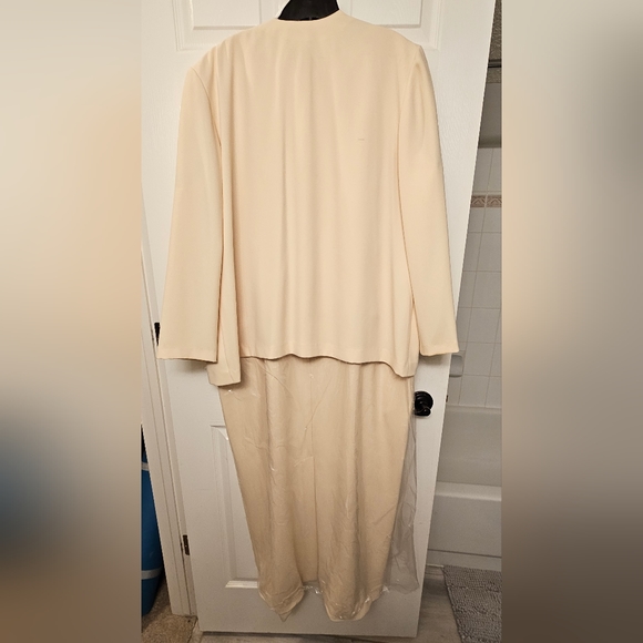 Vintage Sz: 21/22 Nu Mode full length 2 piece formal wear - Picture 6 of 10